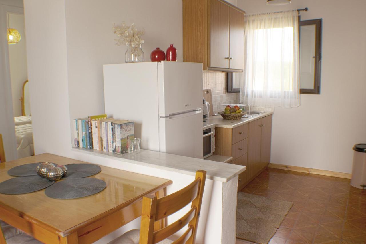 ארילס Ayerina First Floor Apartment מראה חיצוני תמונה