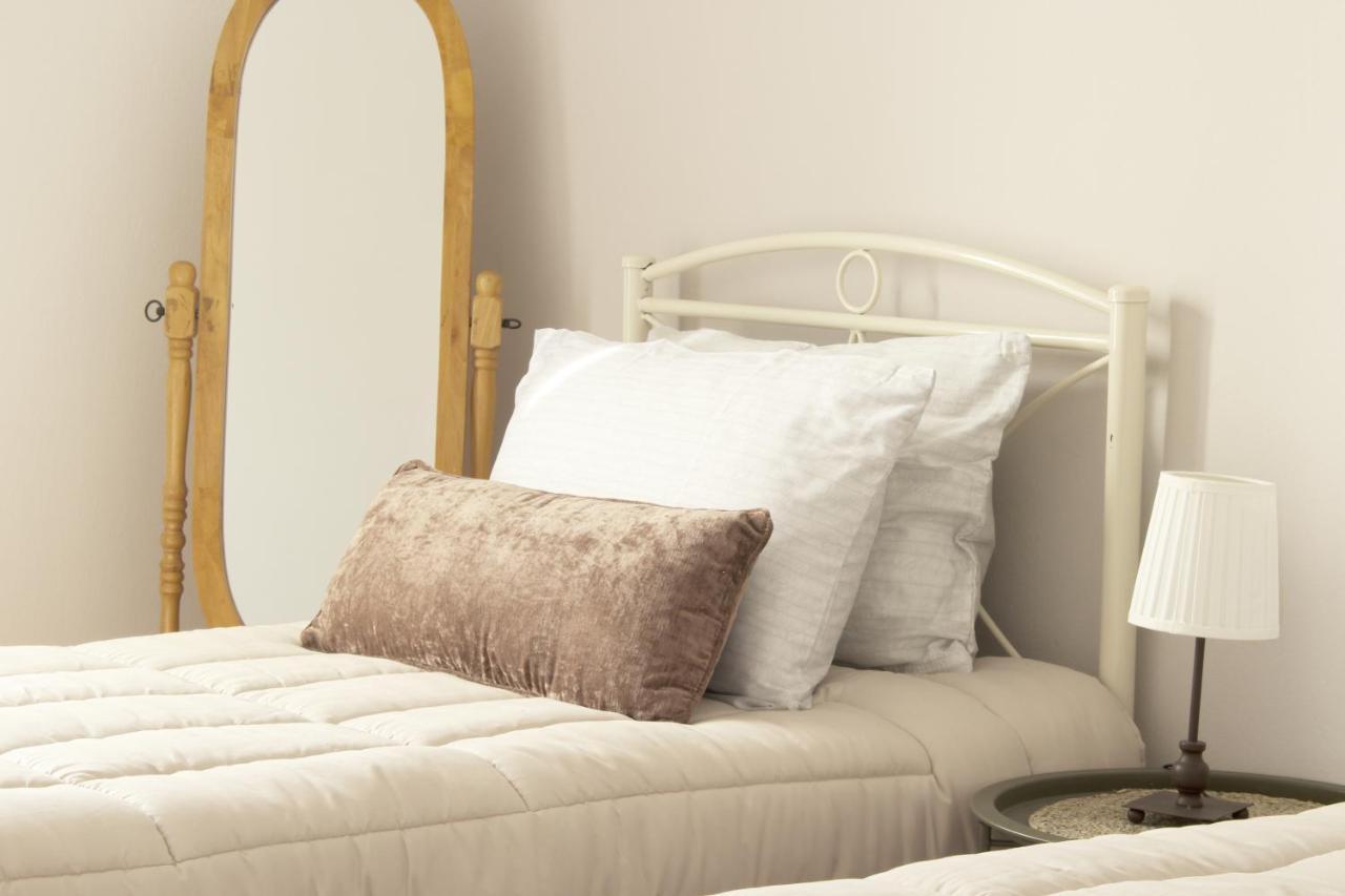 ארילס Ayerina First Floor Apartment מראה חיצוני תמונה